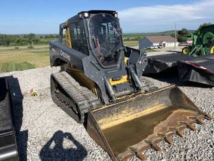 2018 John Deere 333G