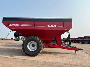 2024 Demco 1100 Grain Cart