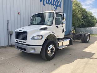 2019 Freightliner BUSINESS CLASS M2 106