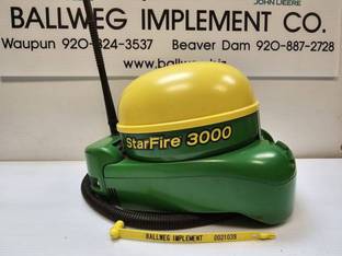 John Deere SF3000 RTK Ready Receiver w/ RTK 450 Rad