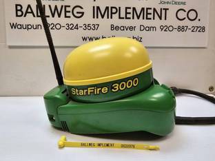 John Deere SF3000 RTK Ready Receiver w/ RTK 450 Rad