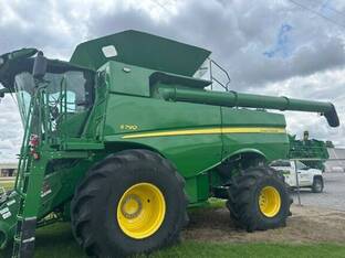 2023 John Deere S790