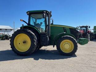 2013 John Deere 7230R