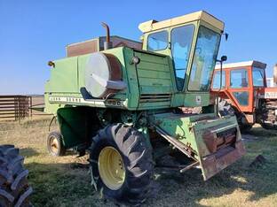 John Deere 4400