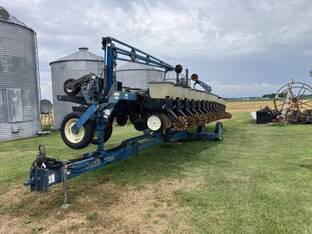 1996 Kinze 2600