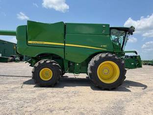 2022 John Deere S780