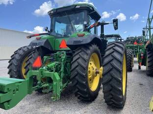 2023 John Deere 8R 310