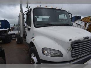 2006 Freightliner BUSINESS CLASS M2 106