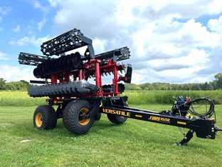 2024 Buhler Versatile HS250