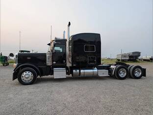 2020 Peterbilt 389