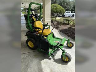 2025 John Deere Z515E
