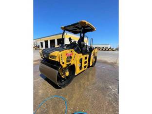 2020 Caterpillar CB7