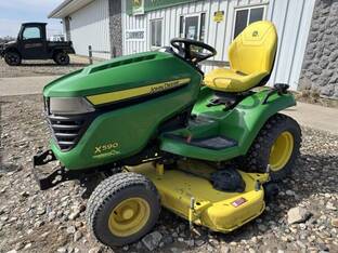 2021 John Deere X590