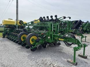 2024 John Deere 1775NT