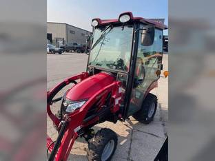 2023 Mahindra eMAX 20S HST