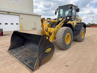 2020 Komatsu WA270-8