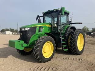 2022 John Deere 7R 210