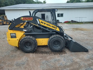2018 New Holland L228