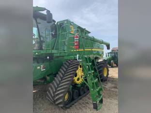 2023 John Deere S790