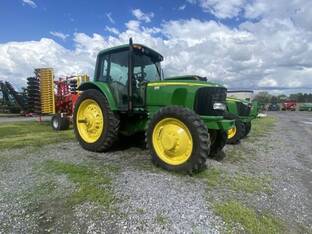 2004 John Deere 7320