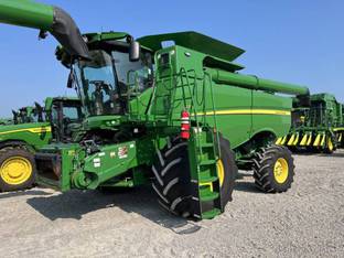 2023 John Deere S770