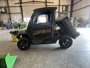 2018 John Deere GATOR XUV 835M