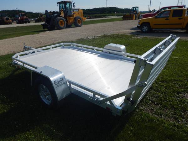 2020 Aluma 7710h utility w/ bifold tailgate