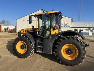 2024 JCB Fastrac 4220