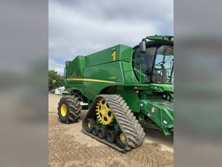 2023 John Deere S790