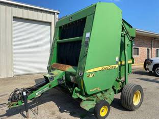 2011 John Deere 568