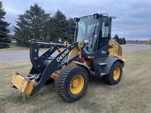 2022 John Deere 324L