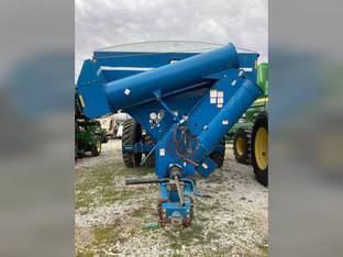 2009 Kinze 1050