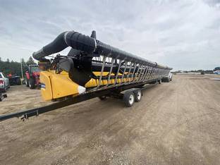 2016 New Holland 740CF-35