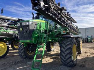 2021 John Deere R4044
