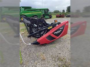 2019 MacDon Industries FD140