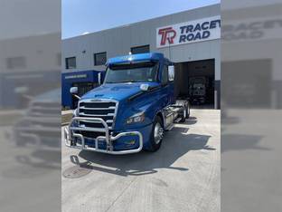 2024 Freightliner CASCADIA 126