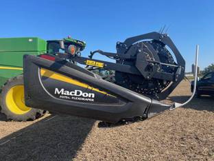 2017 MacDon Industries FD75