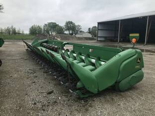 2017 John Deere 618C