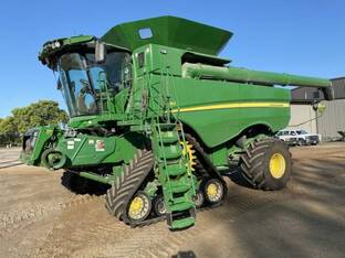 2023 John Deere S780