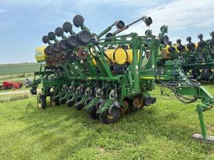 2012 John Deere 1790