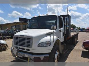2017 Freightliner BUSINESS CLASS M2 106
