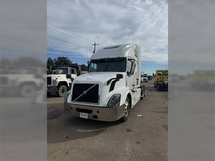 2016 Volvo VNL64T670