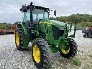 2023 John Deere 6120E
