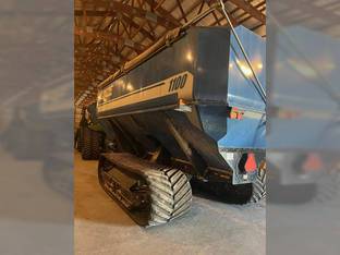2013 Kinze 1100