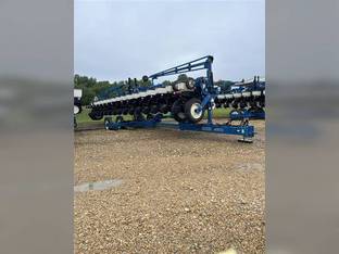 2001 Kinze 3600