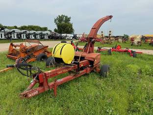 New Holland 790H
