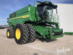2023 John Deere X9 1100