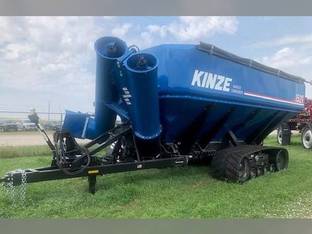 2024 Kinze 1521