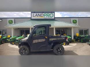 2019 John Deere GATOR XUV 835M