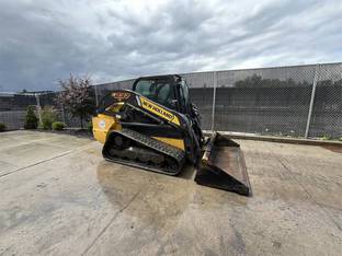 2019 New Holland C237